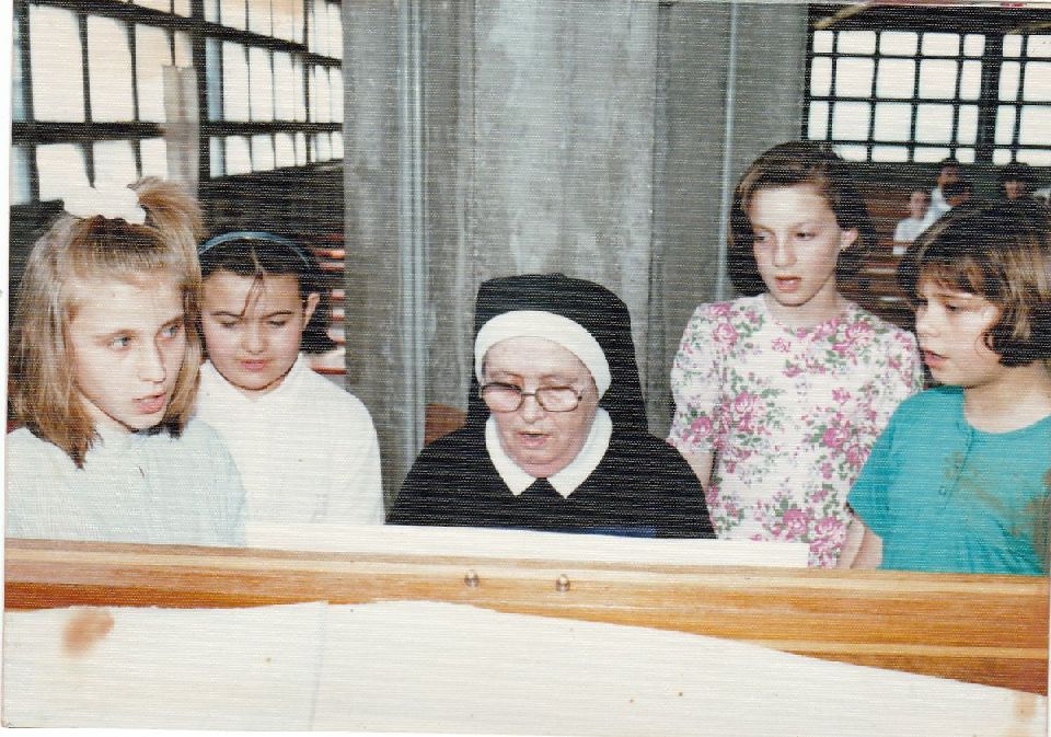 8-Sestra-Eugenija-1991